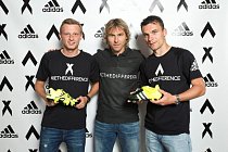 Krejčí, Nedvěd a Lafata s novými kopačkami adidas X a ACE