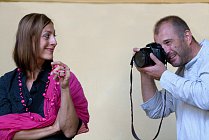 Jan Rybář při fotografování - 1000px