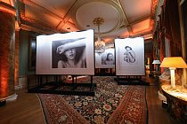 obsessed-calvin-klein-launch-event-london-atmosphere-02-062217-ph-getty-images