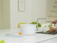 Fiskars_Lifestyle_Kitchenware_Saladspinner12