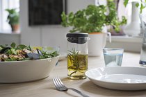 Fiskars_Lifestyle_Kitchenware_Dressingshaker1
