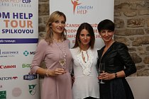 Klára Spilková s partnery tour SwissLife