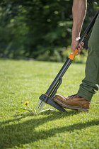 Fiskars_Garden_Action_Xact weed puller (2)