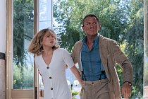James-Bond-Neni-cas-zemrit-foto-z-filmu