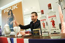 barmanský koutek s FCUK drinkem