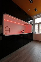Atypická kuchyň_zdroj Kamarumah architects