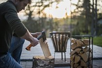 Fiskars_Garden_Action_X-series_CarpentersaxeX10_inuse